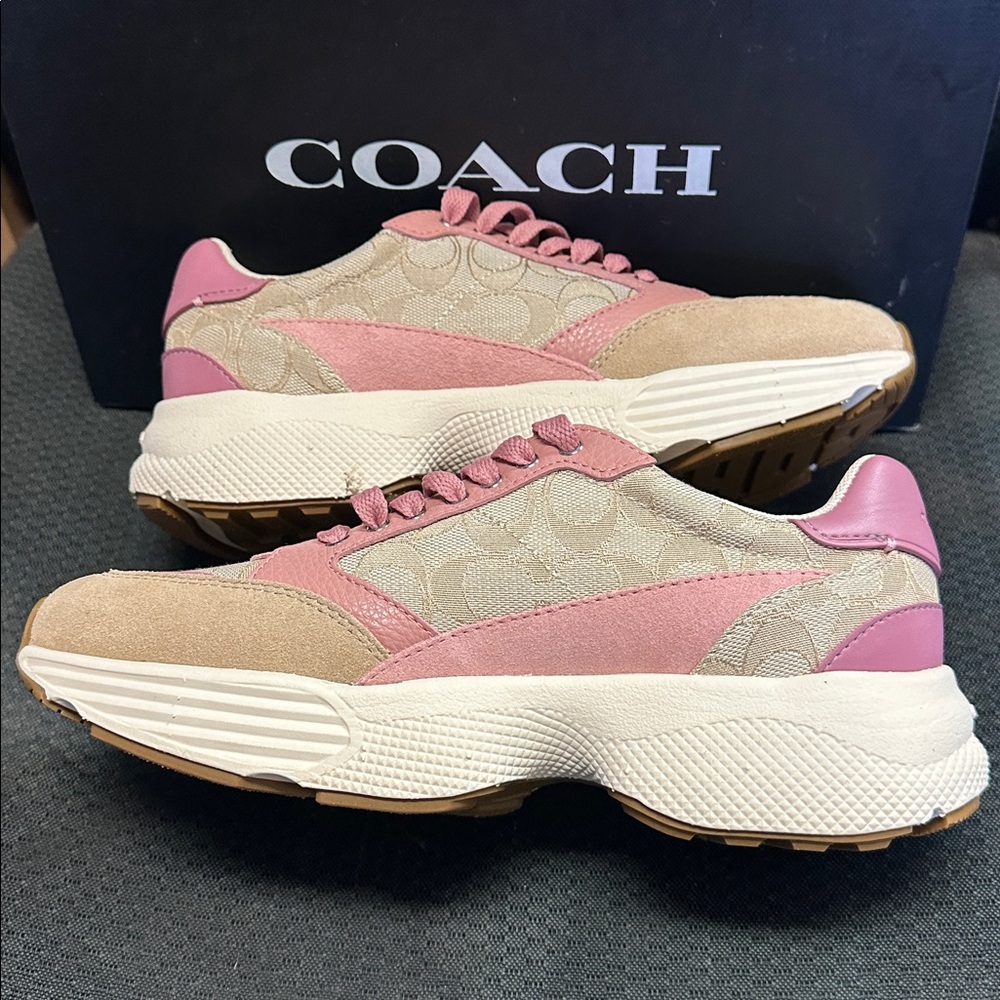 Coach ladies size 7.5 sneakers new in box
Sig tech runner pink/Lt. khaki - Picture 5 of 11